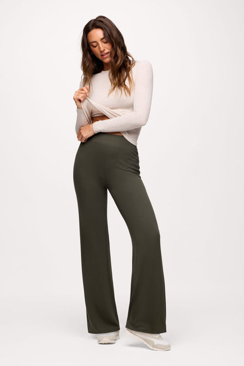 Slinky Rib Streamline Pant | Darkest Olive