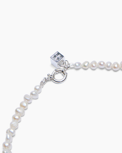 PEARL SPIKE CHOKER