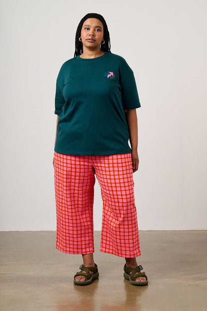 Benny - Oversized Cotton T-Shirt in Green Wild Expression Print