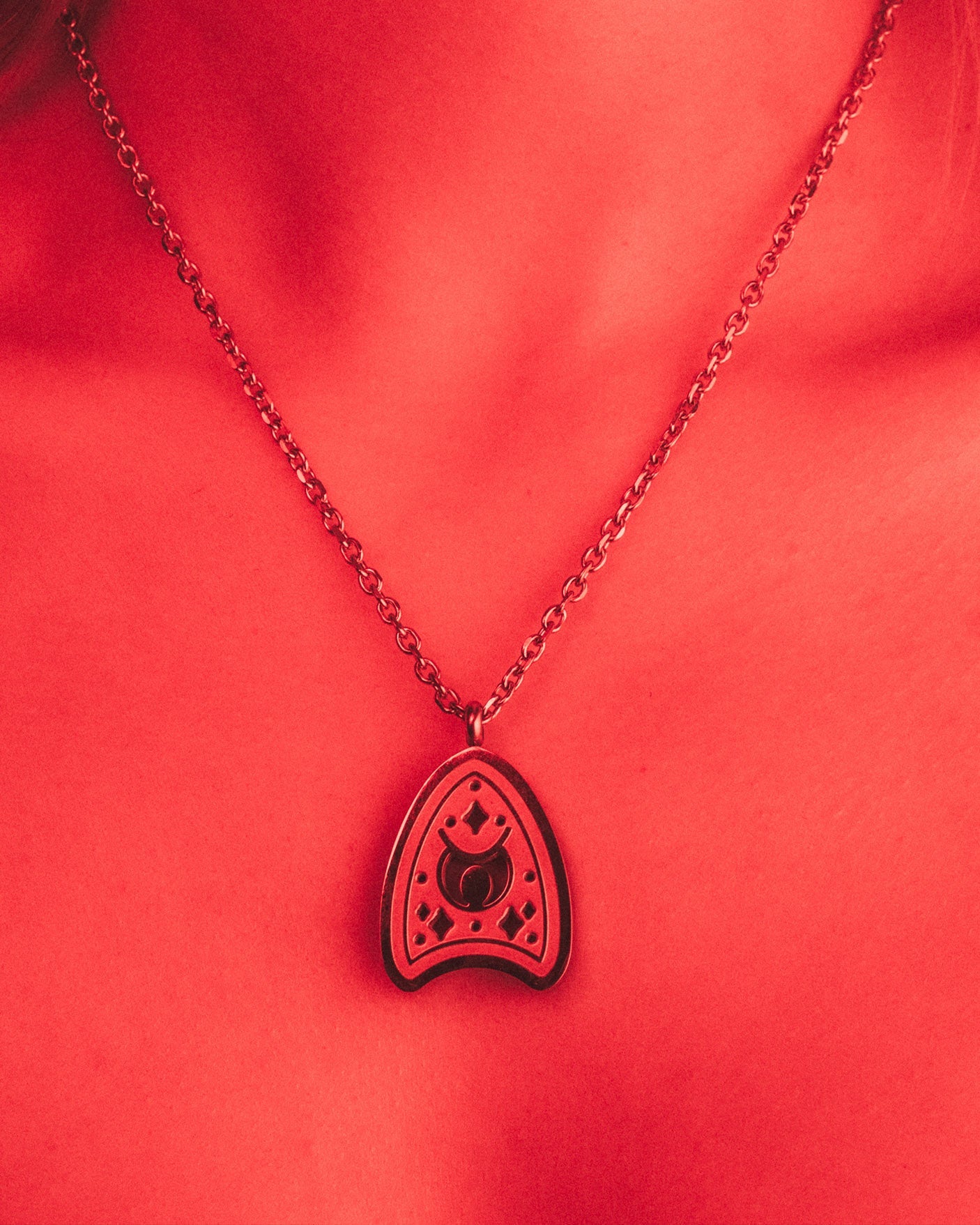 The Seance Pendant