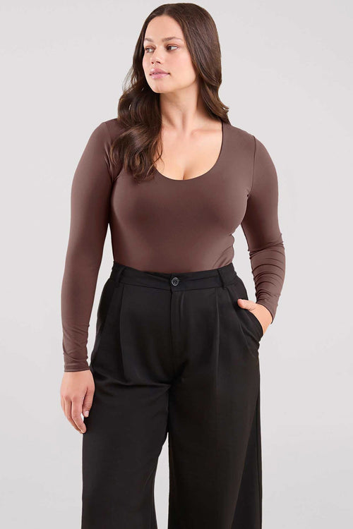 Long Sleeve Scoop Neck Bodysuit | Coffee