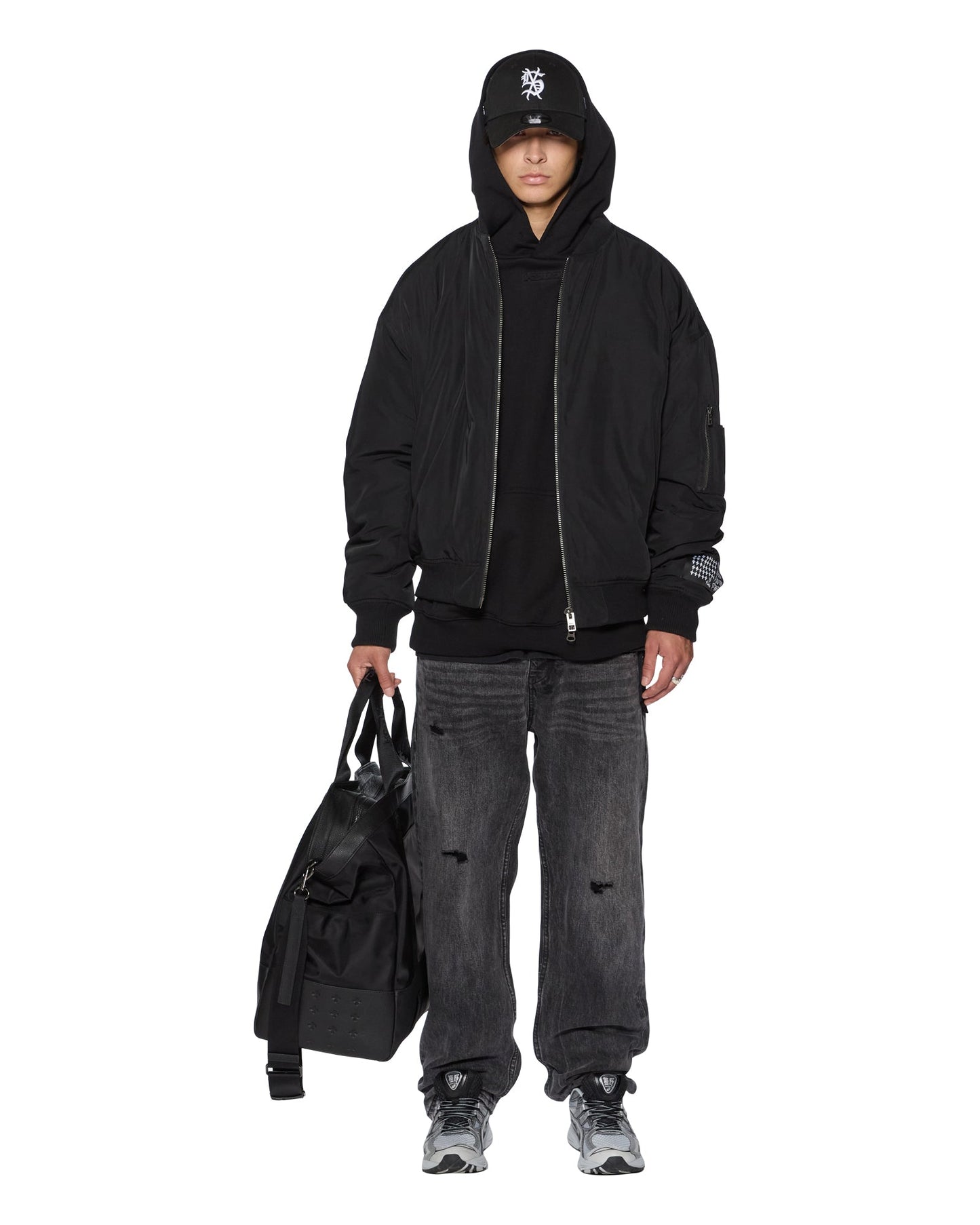 INTRUDER BOMBER JACKET BLACK
