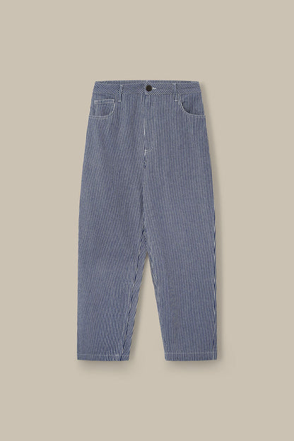 Drew - Cropped Straight Leg Cotton Trousers in Navy Stripe