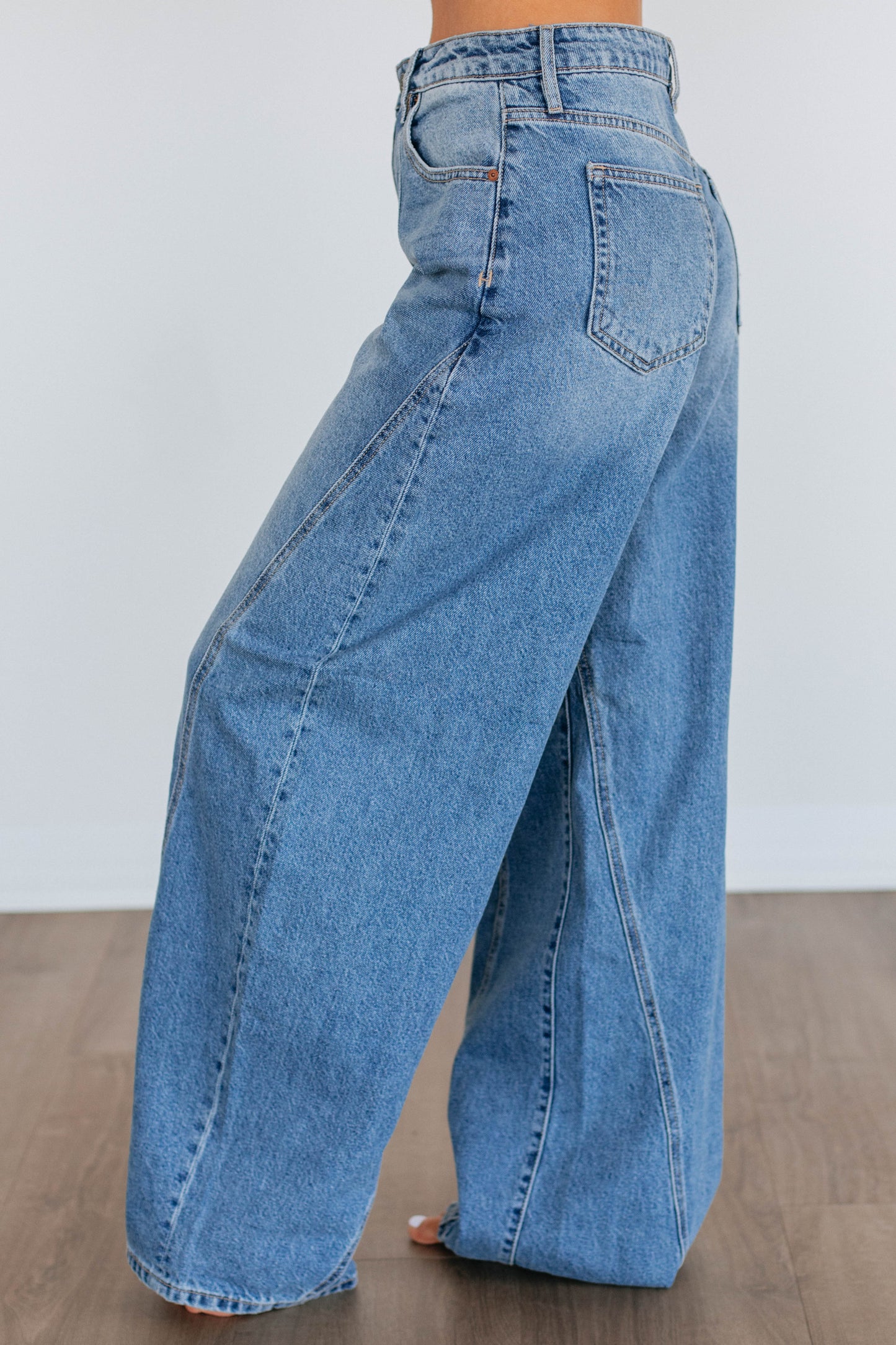 Sammie Hidden Jeans - Medium Wash