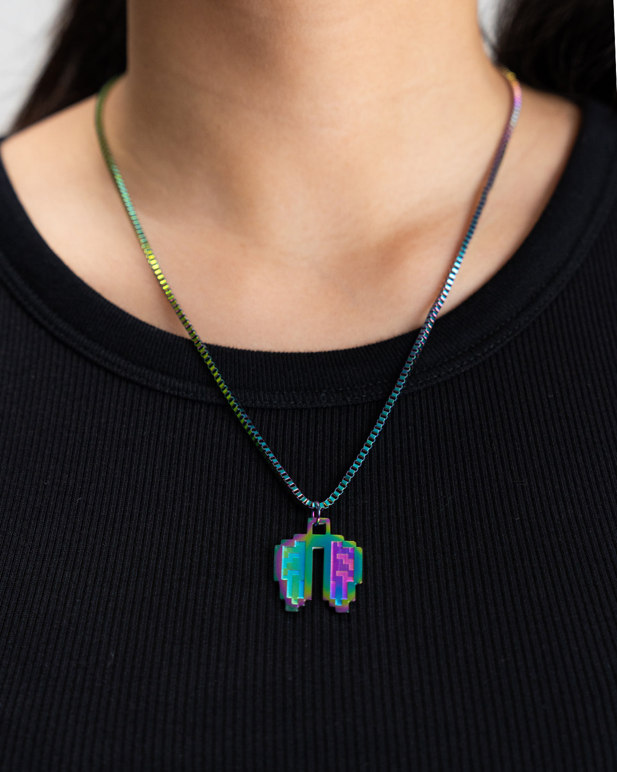 The Elytra Pendant